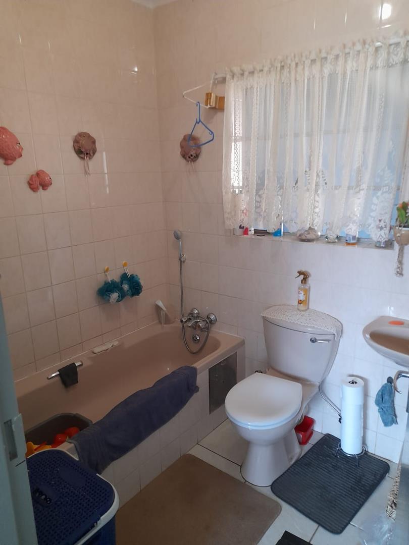 2 Bedroom Property for Sale in Theresa Park Gauteng