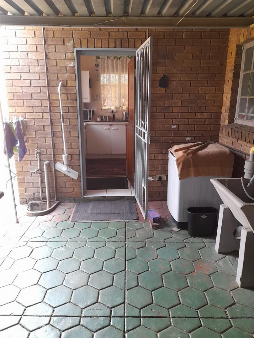 2 Bedroom Property for Sale in Theresa Park Gauteng
