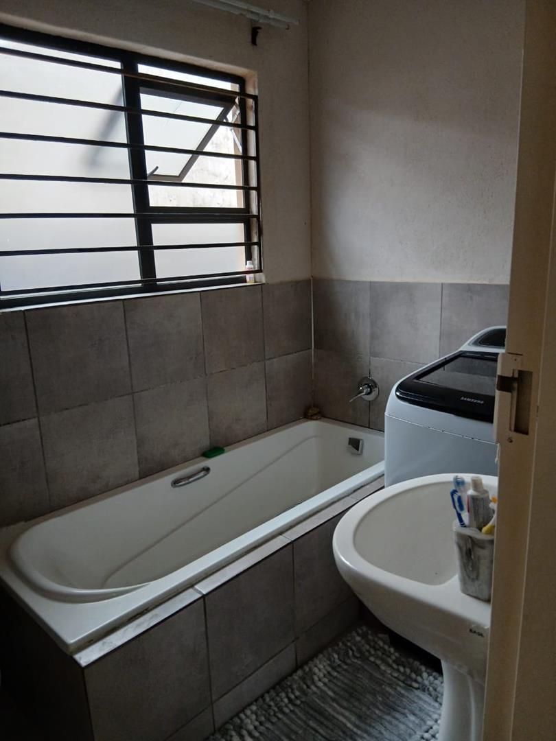 2 Bedroom Property for Sale in Alliance Gauteng
