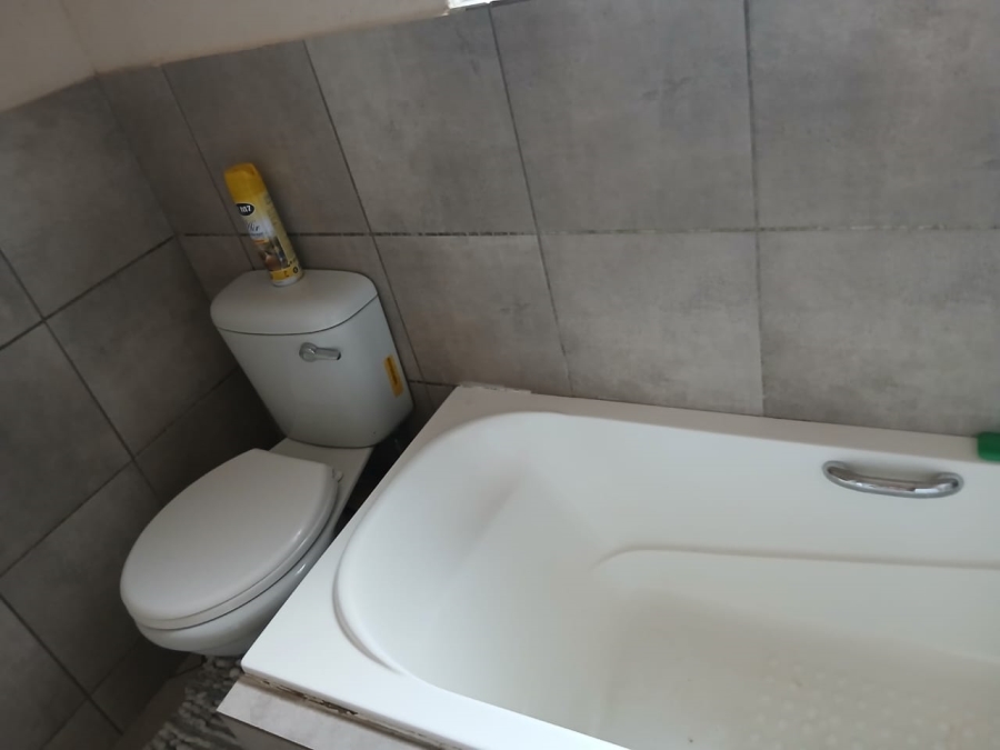 2 Bedroom Property for Sale in Alliance Gauteng