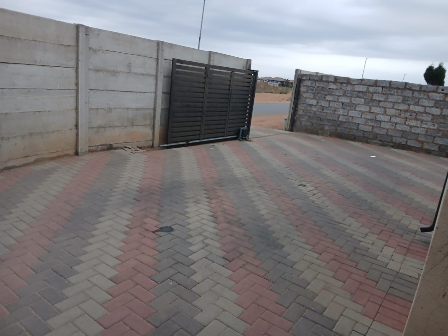 2 Bedroom Property for Sale in Alliance Gauteng
