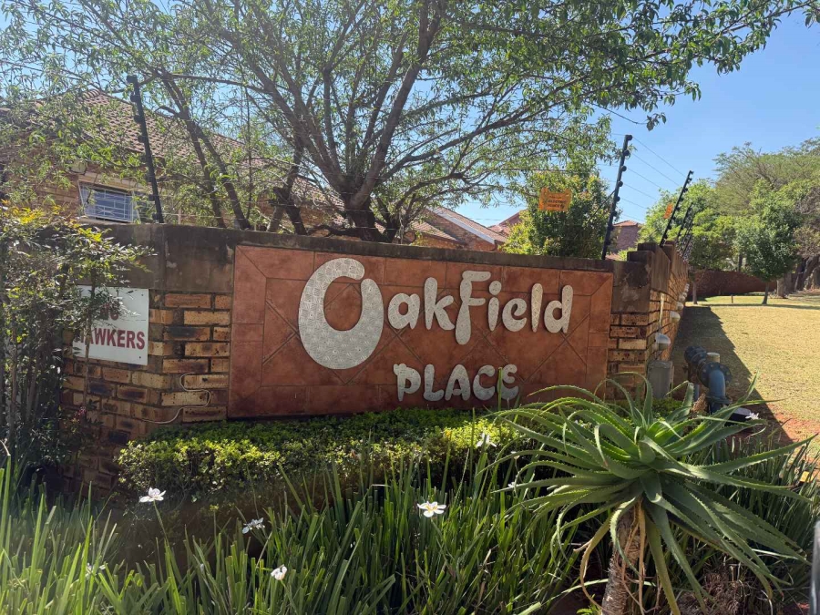 To Let 2 Bedroom Property for Rent in Weltevreden Park Gauteng