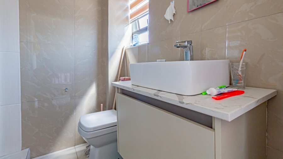4 Bedroom Property for Sale in Zambezi Manor Lifestyle Estate Gauteng