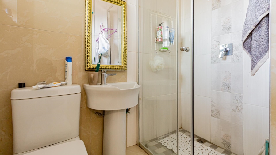 4 Bedroom Property for Sale in Zambezi Manor Lifestyle Estate Gauteng