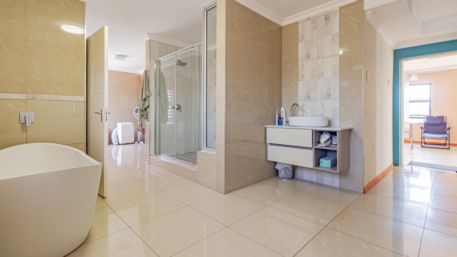 4 Bedroom Property for Sale in Zambezi Manor Lifestyle Estate Gauteng