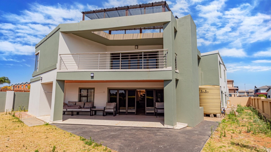 4 Bedroom Property for Sale in Zambezi Manor Lifestyle Estate Gauteng