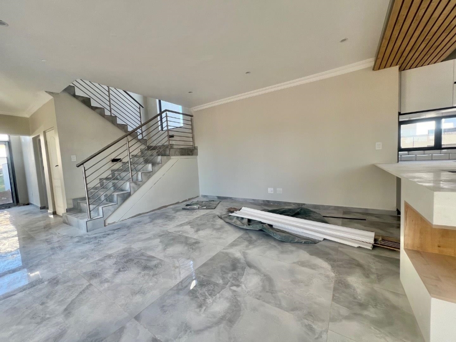 4 Bedroom Property for Sale in Zambezi Manor Lifestyle Estate Gauteng