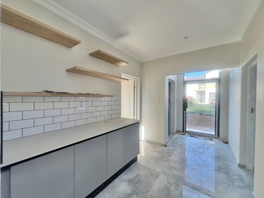 4 Bedroom Property for Sale in Zambezi Manor Lifestyle Estate Gauteng
