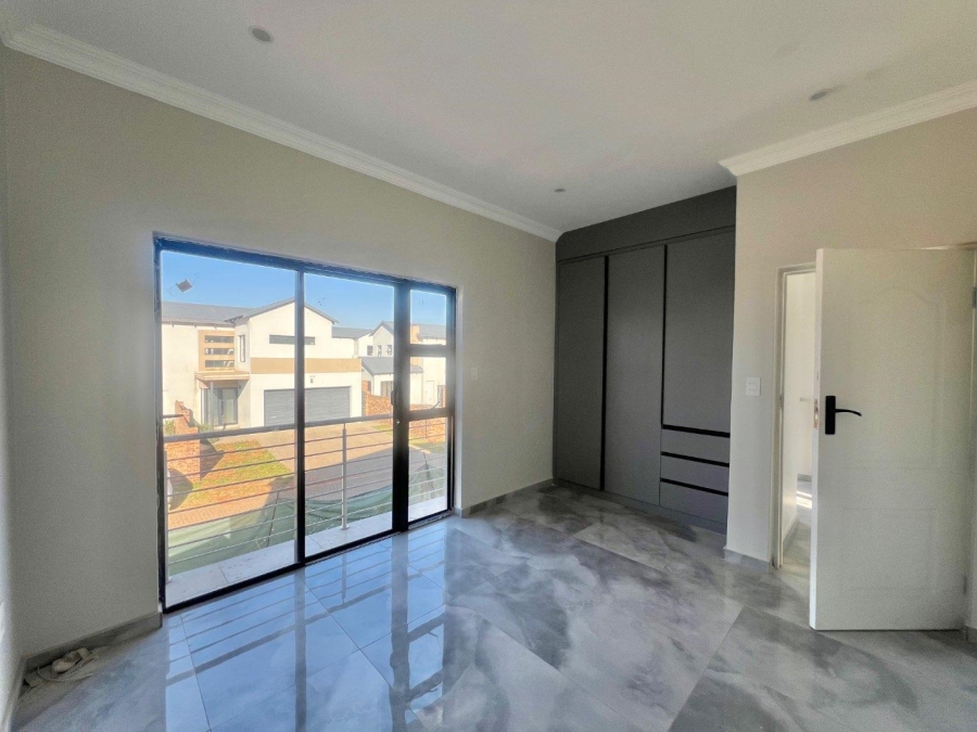 4 Bedroom Property for Sale in Zambezi Manor Lifestyle Estate Gauteng