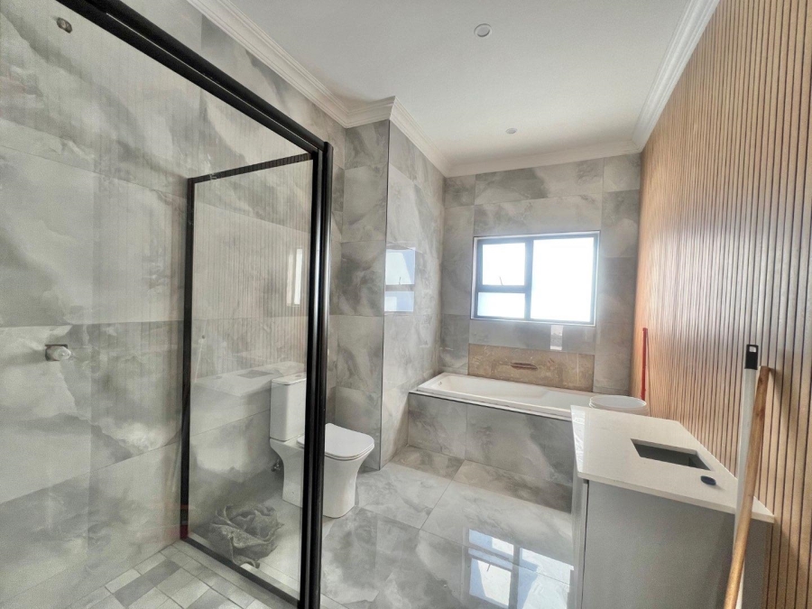4 Bedroom Property for Sale in Zambezi Manor Lifestyle Estate Gauteng