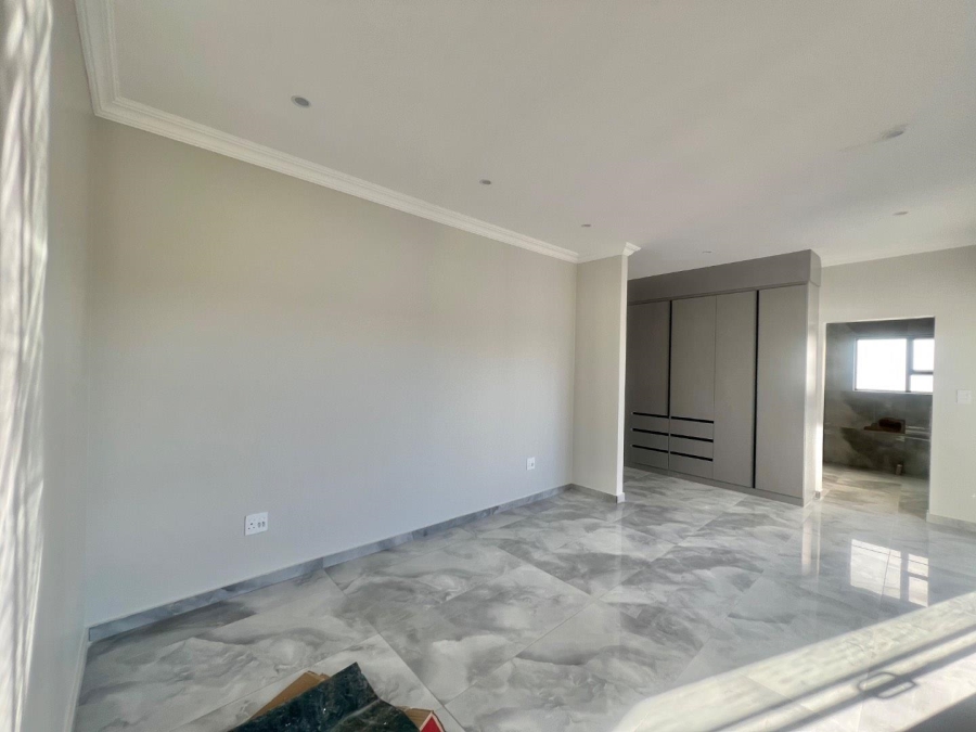 4 Bedroom Property for Sale in Zambezi Manor Lifestyle Estate Gauteng