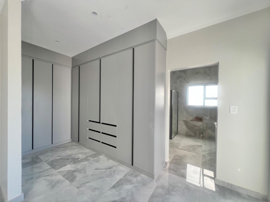 4 Bedroom Property for Sale in Zambezi Manor Lifestyle Estate Gauteng