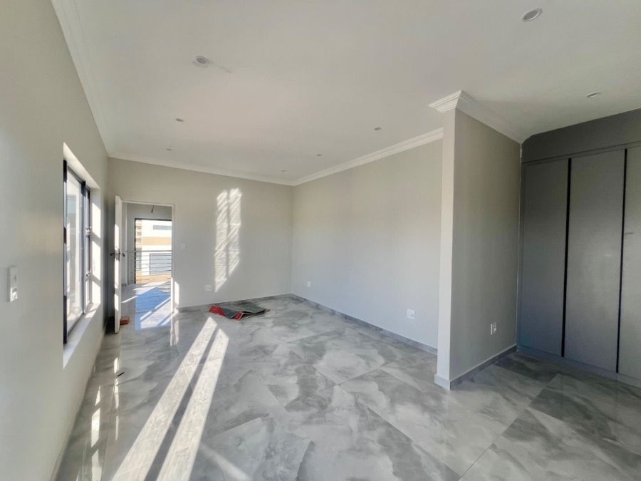 4 Bedroom Property for Sale in Zambezi Manor Lifestyle Estate Gauteng