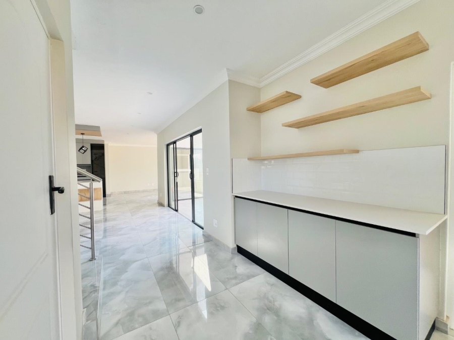 4 Bedroom Property for Sale in Zambezi Manor Lifestyle Estate Gauteng