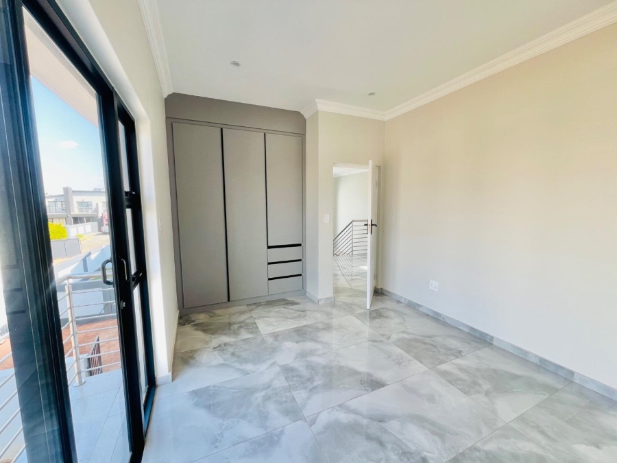4 Bedroom Property for Sale in Zambezi Manor Lifestyle Estate Gauteng