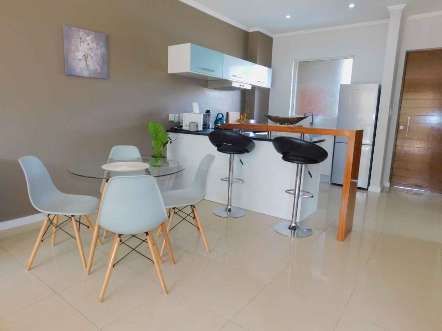 To Let 2 Bedroom Property for Rent in Bryanston Gauteng