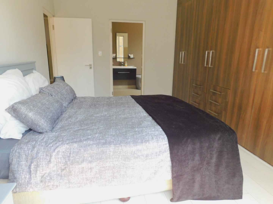 To Let 2 Bedroom Property for Rent in Bryanston Gauteng