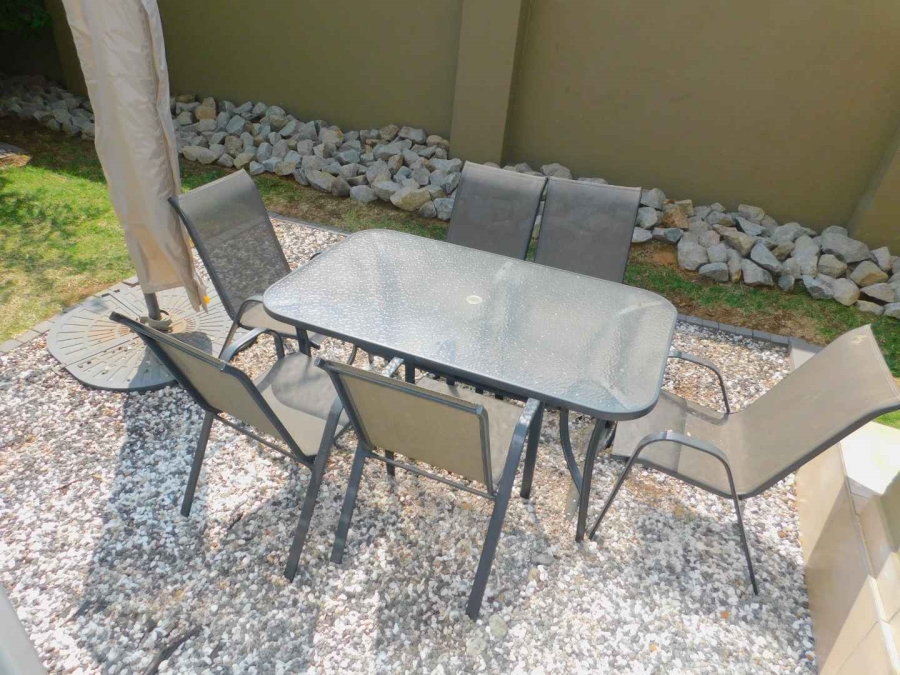 To Let 2 Bedroom Property for Rent in Bryanston Gauteng
