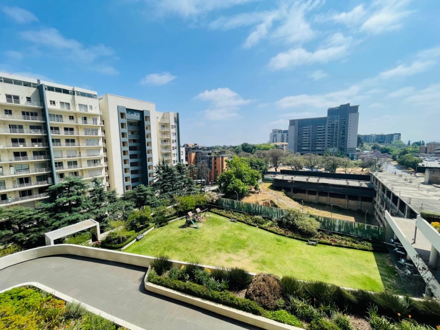 To Let 2 Bedroom Property for Rent in Morningside Gauteng