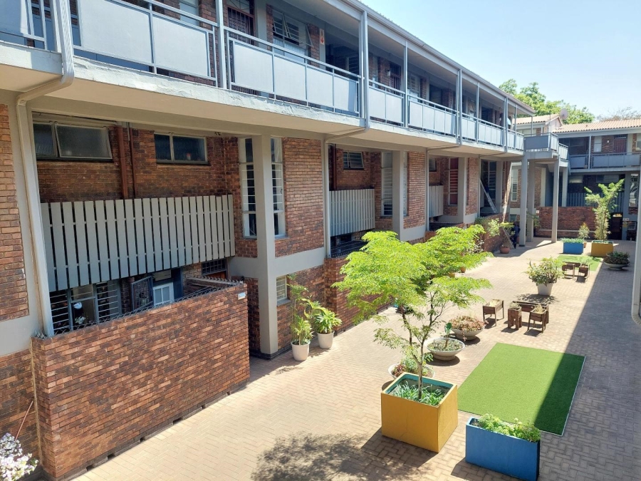 1 Bedroom Property for Sale in Oerderpark Gauteng