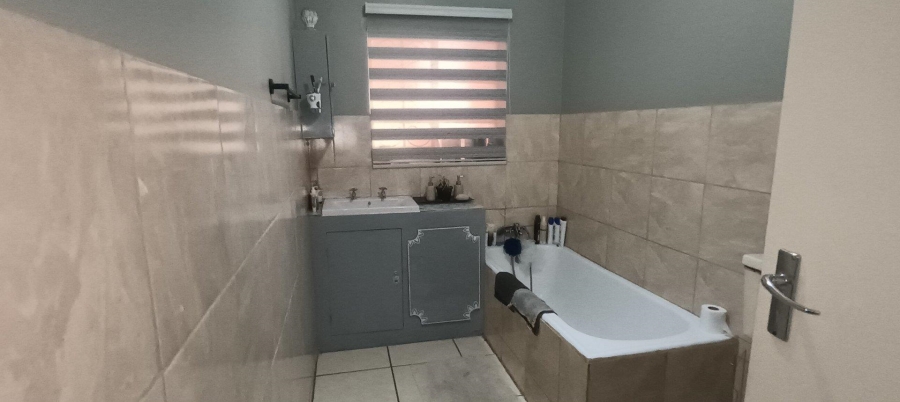 4 Bedroom Property for Sale in Newlands Gauteng