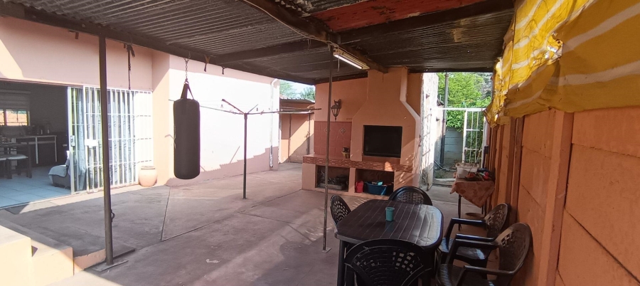 4 Bedroom Property for Sale in Newlands Gauteng