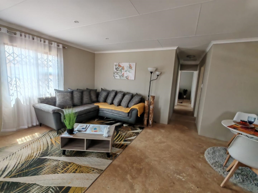 3 Bedroom Property for Sale in Albertsdal Gauteng