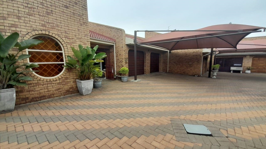 3 Bedroom Property for Sale in Edleen Gauteng