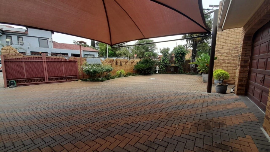 3 Bedroom Property for Sale in Edleen Gauteng