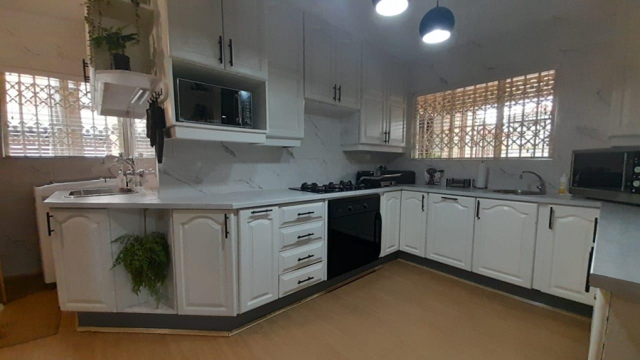 3 Bedroom Property for Sale in Edleen Gauteng