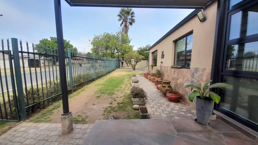 3 Bedroom Property for Sale in Kempton Park West Gauteng