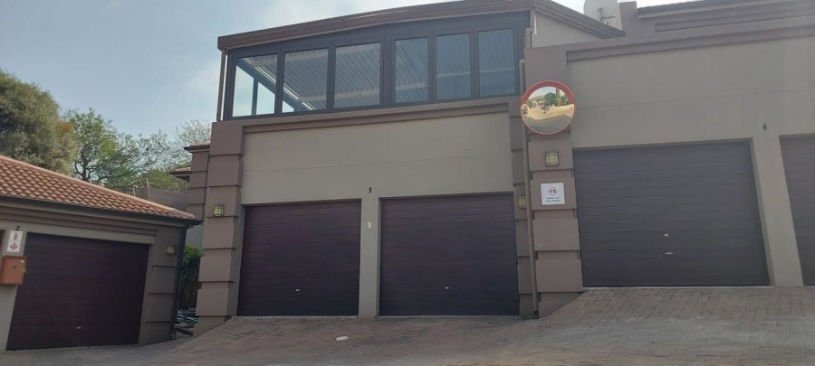 3 Bedroom Property for Sale in Bassonia Gauteng