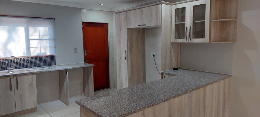 3 Bedroom Property for Sale in Bassonia Gauteng