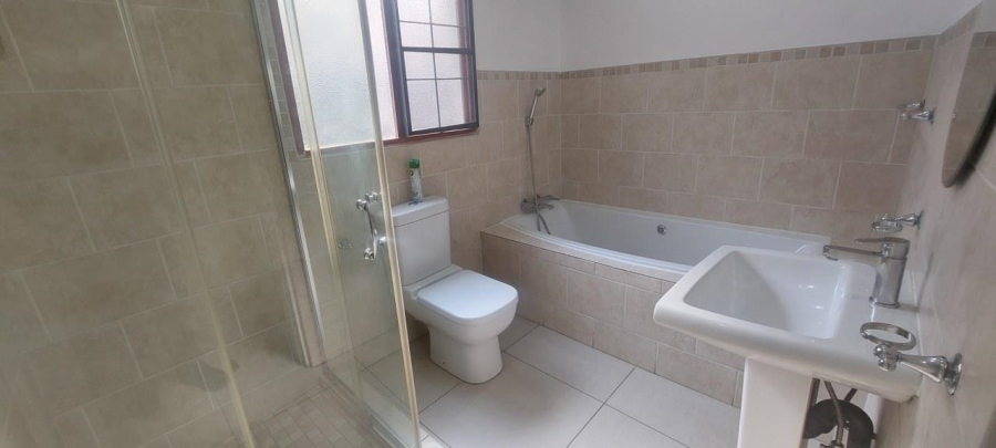 3 Bedroom Property for Sale in Bassonia Gauteng