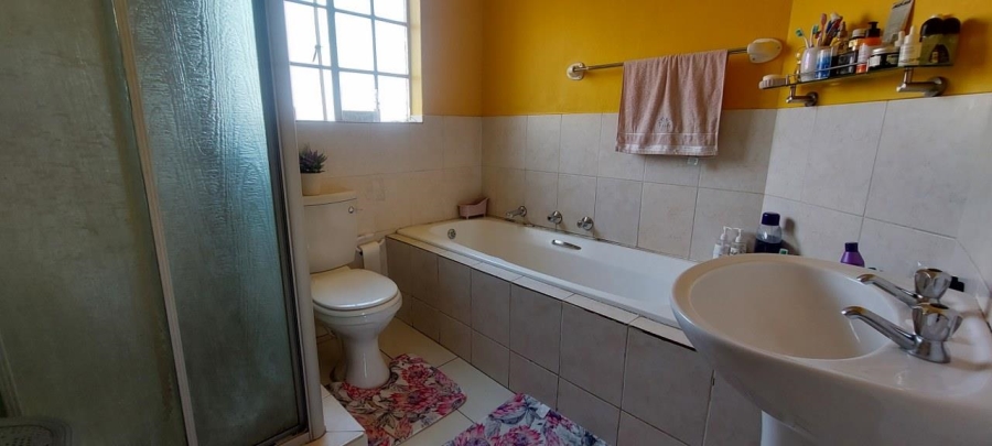 2 Bedroom Property for Sale in Elandspark Gauteng