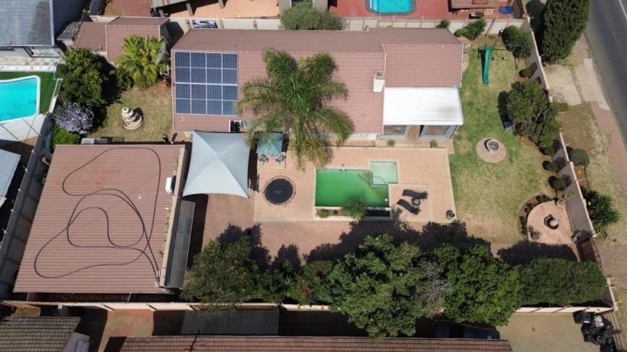 4 Bedroom Property for Sale in Randhart Gauteng