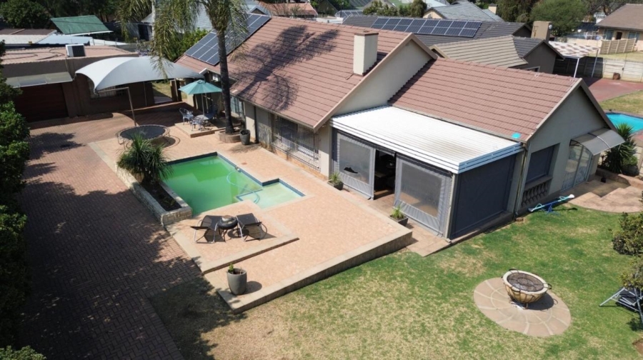 4 Bedroom Property for Sale in Randhart Gauteng