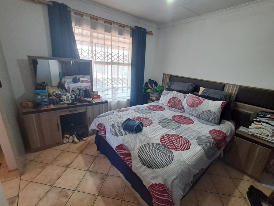 To Let 3 Bedroom Property for Rent in Olievenhoutbosch Gauteng