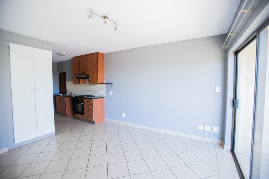 To Let 1 Bedroom Property for Rent in Oukraal Estate Gauteng
