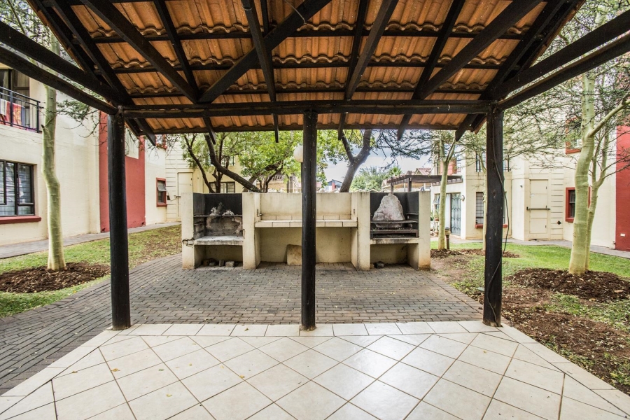 To Let 1 Bedroom Property for Rent in Oukraal Estate Gauteng
