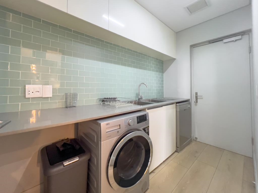 To Let 3 Bedroom Property for Rent in Midstream Estate Gauteng