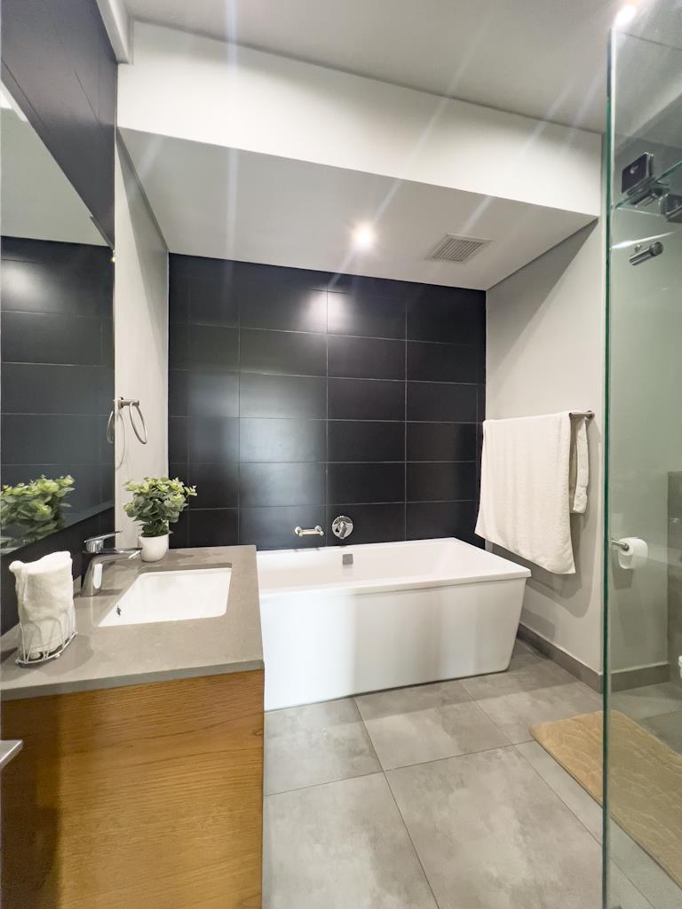 To Let 3 Bedroom Property for Rent in Midstream Estate Gauteng