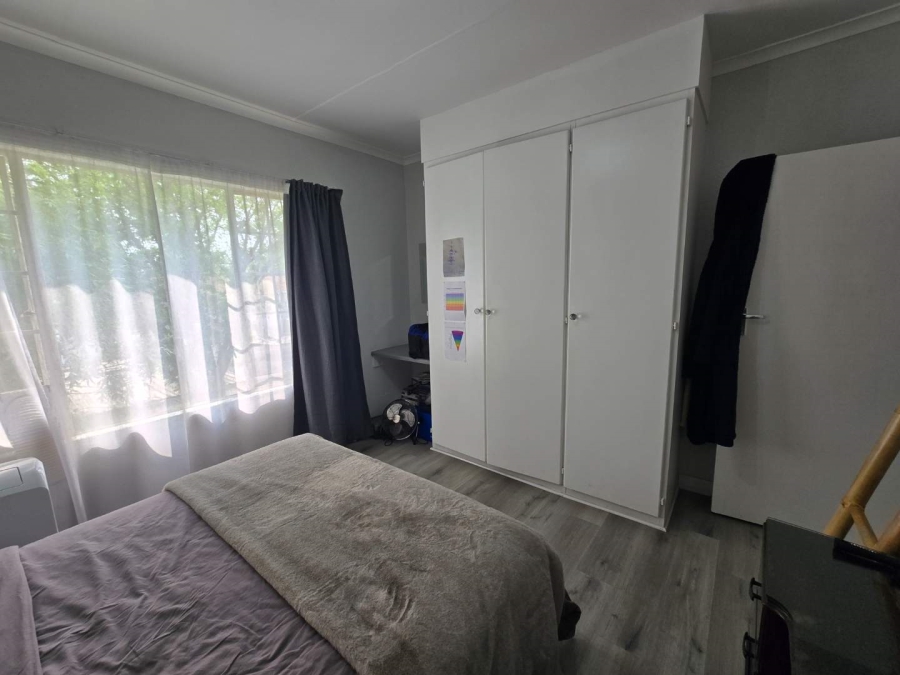 1 Bedroom Property for Sale in Morningside Gauteng