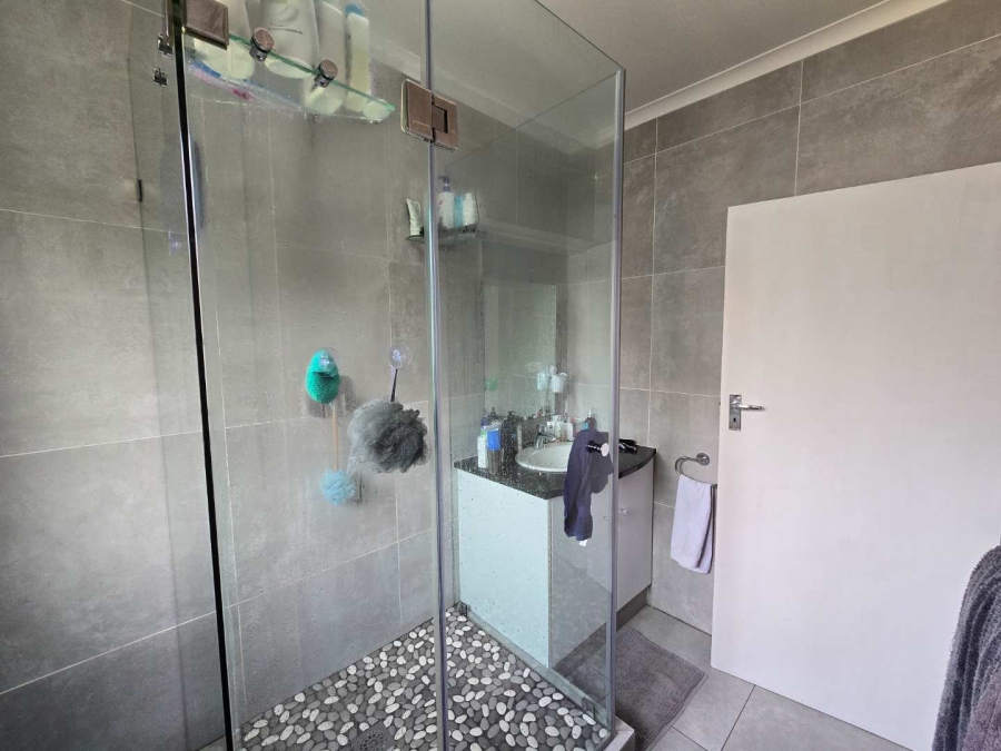 1 Bedroom Property for Sale in Morningside Gauteng