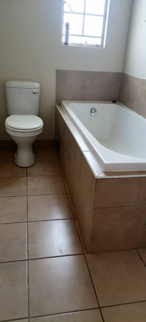 3 Bedroom Property for Sale in Palm Ridge Gauteng