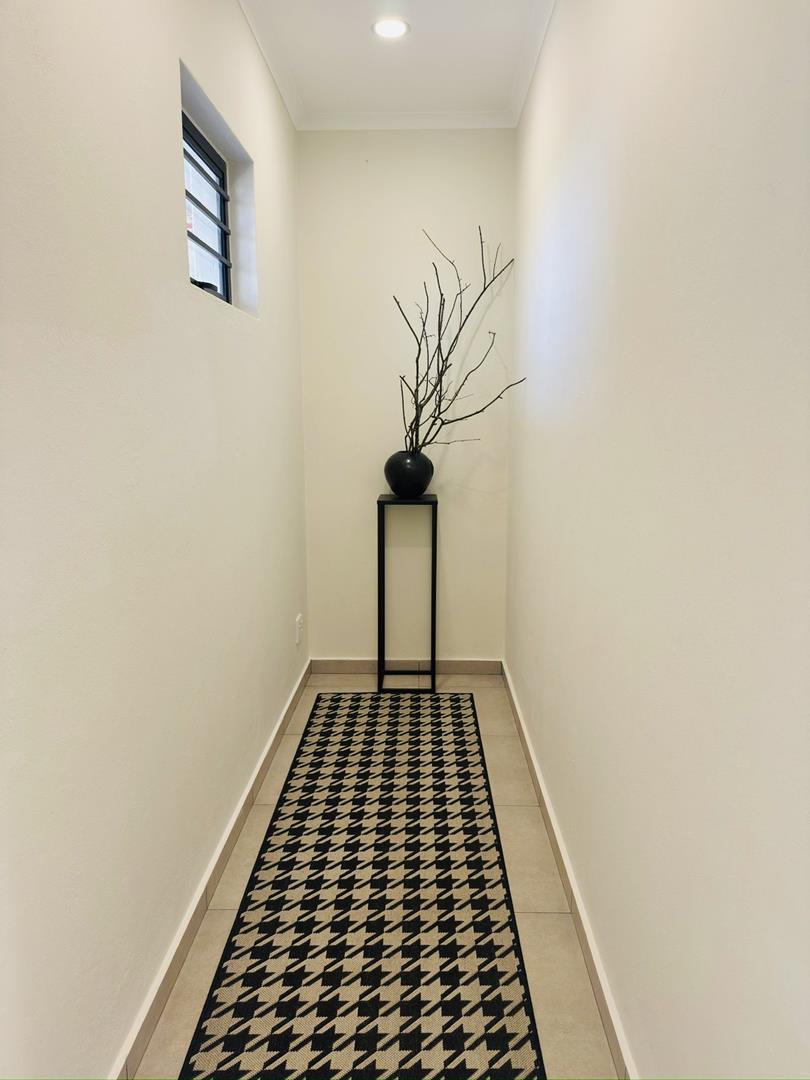 3 Bedroom Property for Sale in Greenstone Hill Gauteng