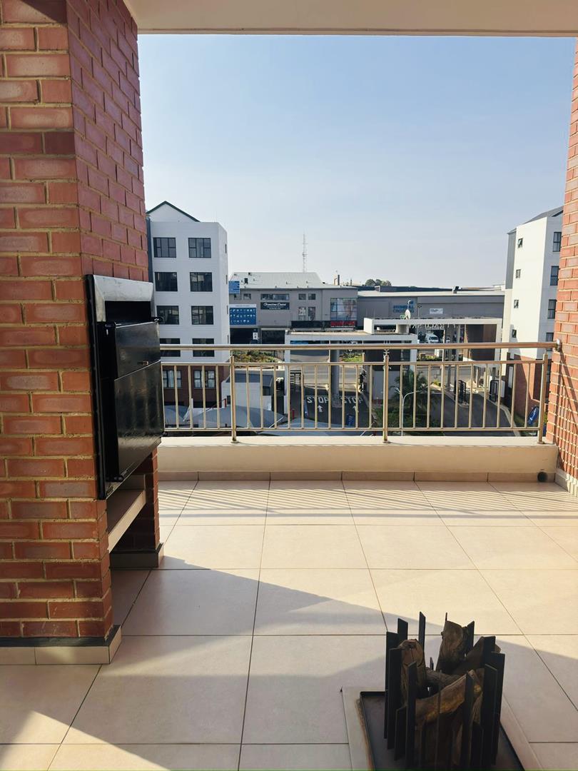 3 Bedroom Property for Sale in Greenstone Hill Gauteng