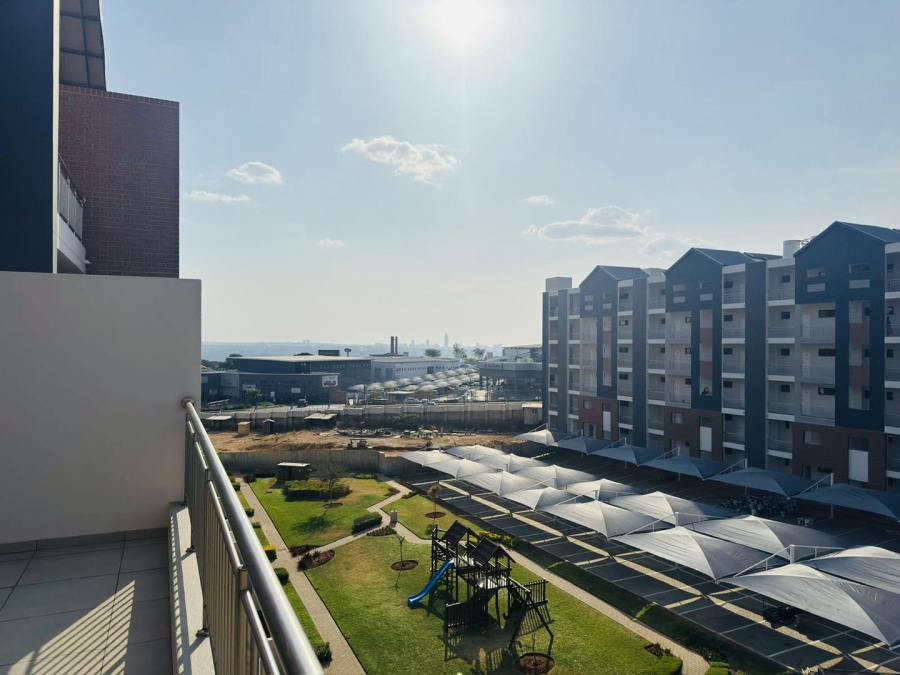 3 Bedroom Property for Sale in Greenstone Hill Gauteng