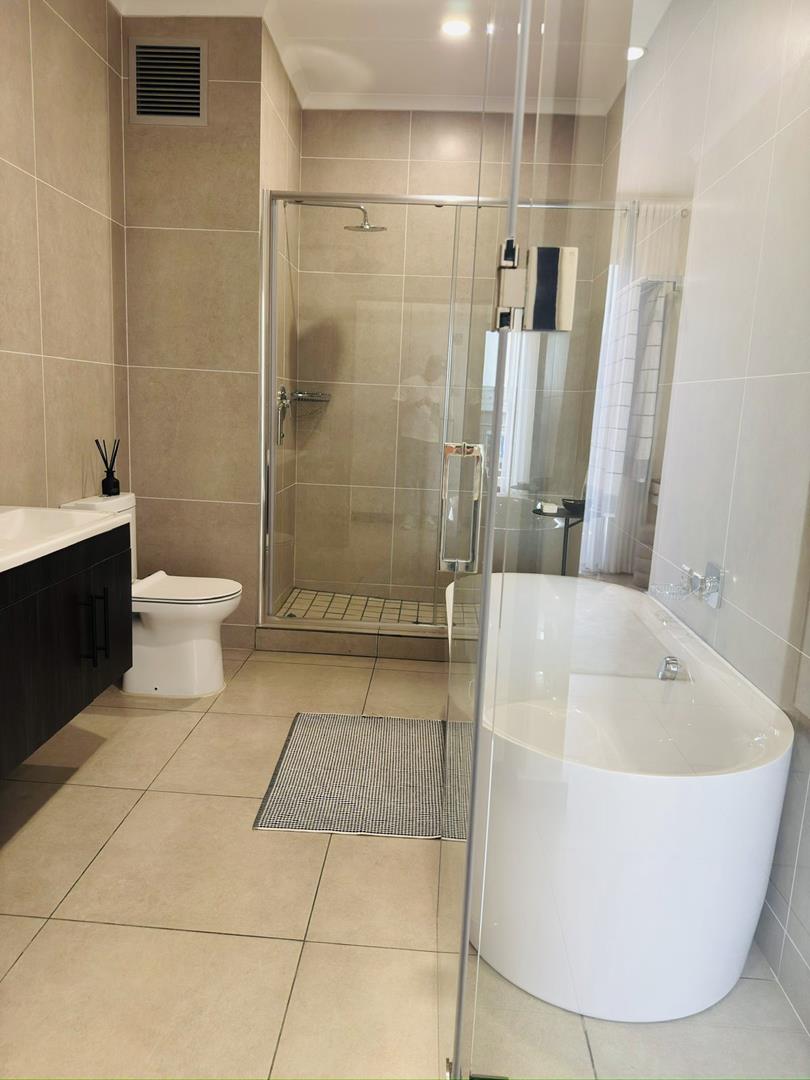 3 Bedroom Property for Sale in Greenstone Hill Gauteng