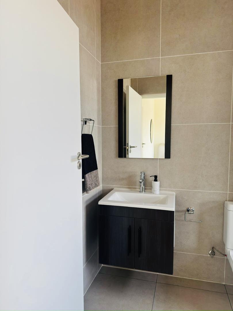 3 Bedroom Property for Sale in Greenstone Hill Gauteng